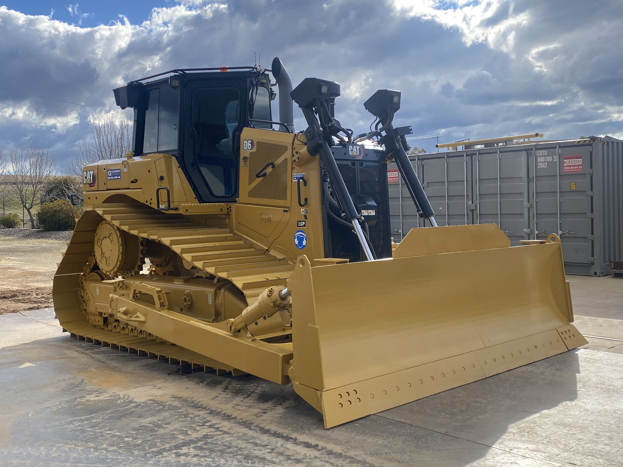 Caterpillar D6 LGP Dozer image 6