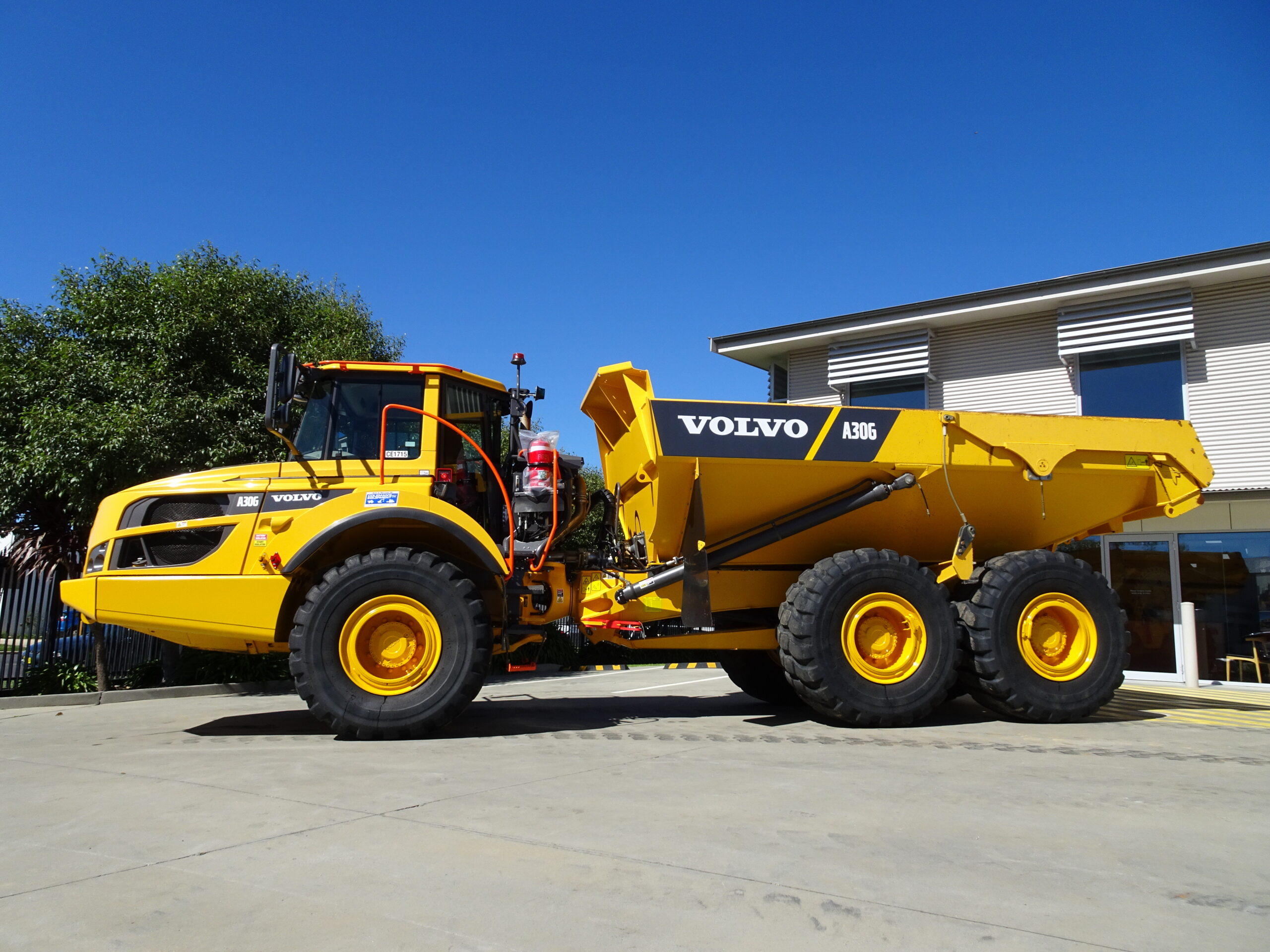 Volvo A30G Dump Trucks image 2