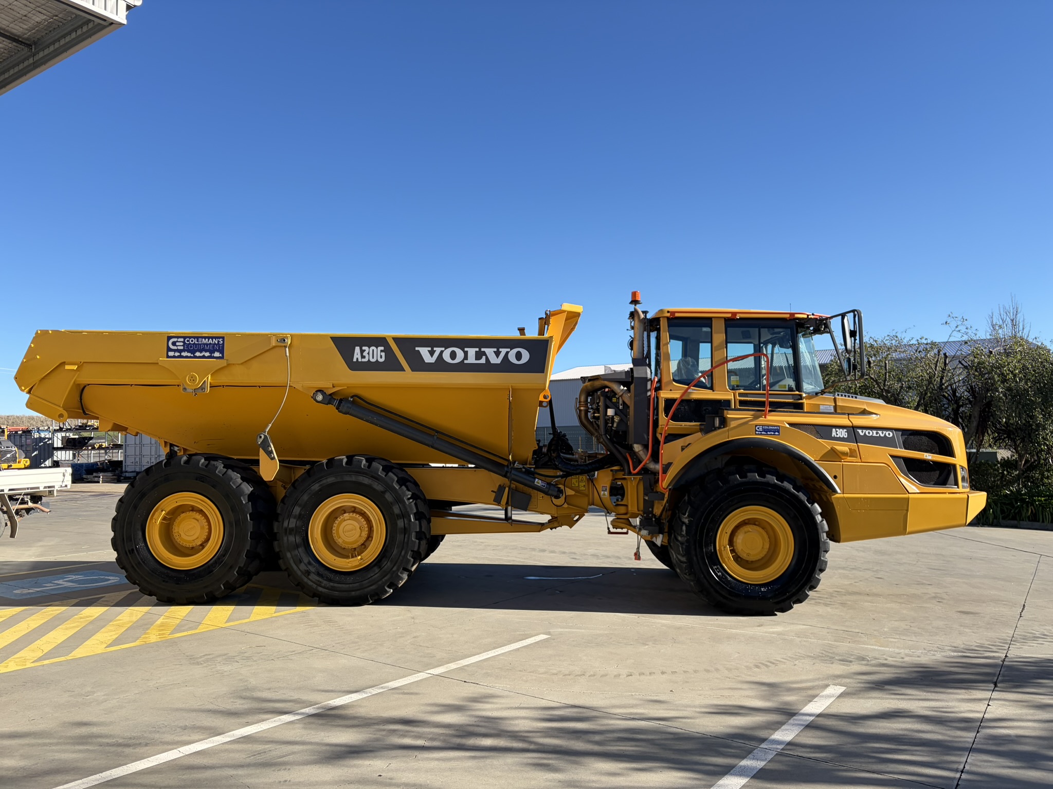 Volvo A30G Dump Trucks image 4