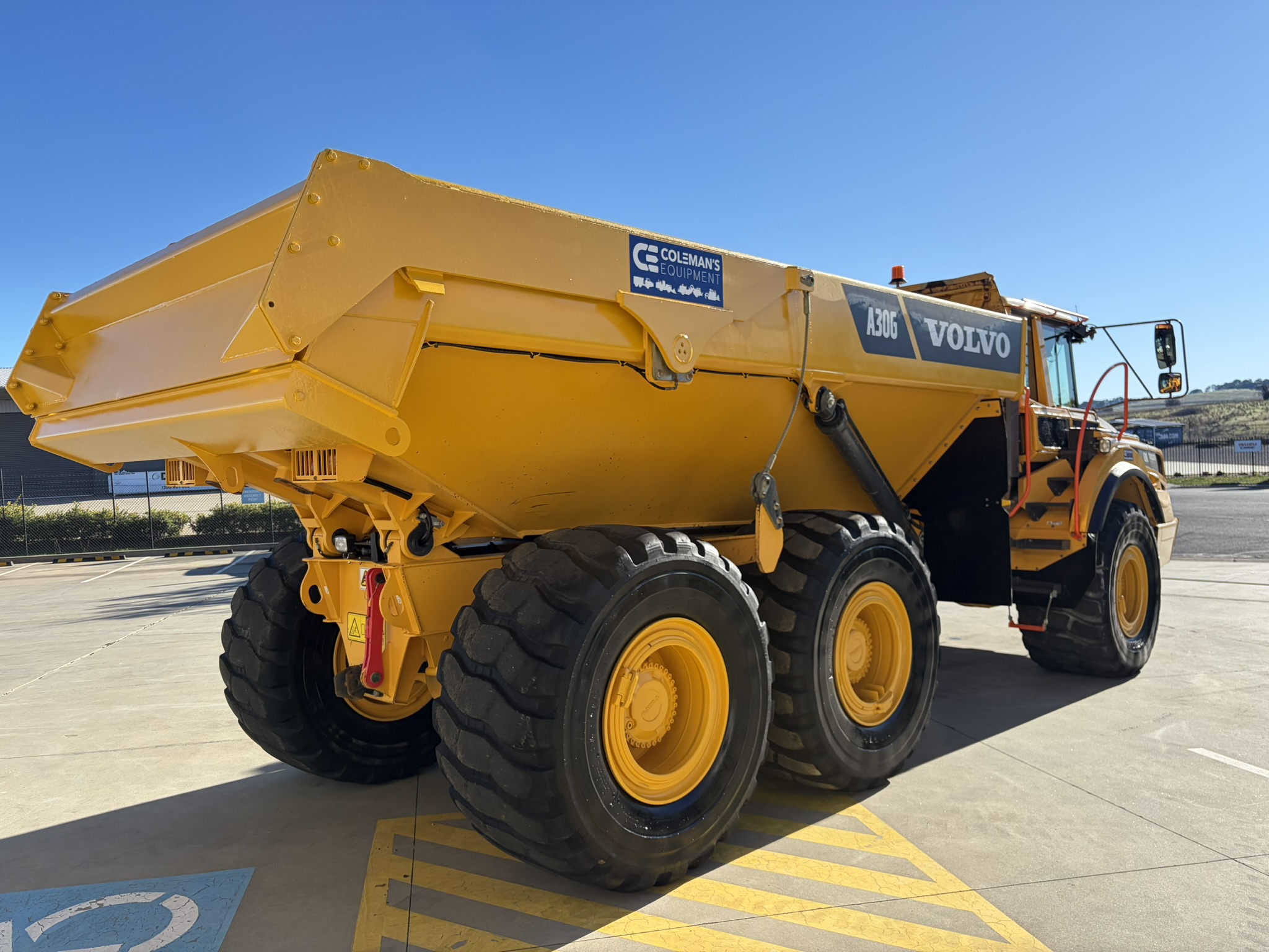 Volvo A30G Dump Trucks image 5