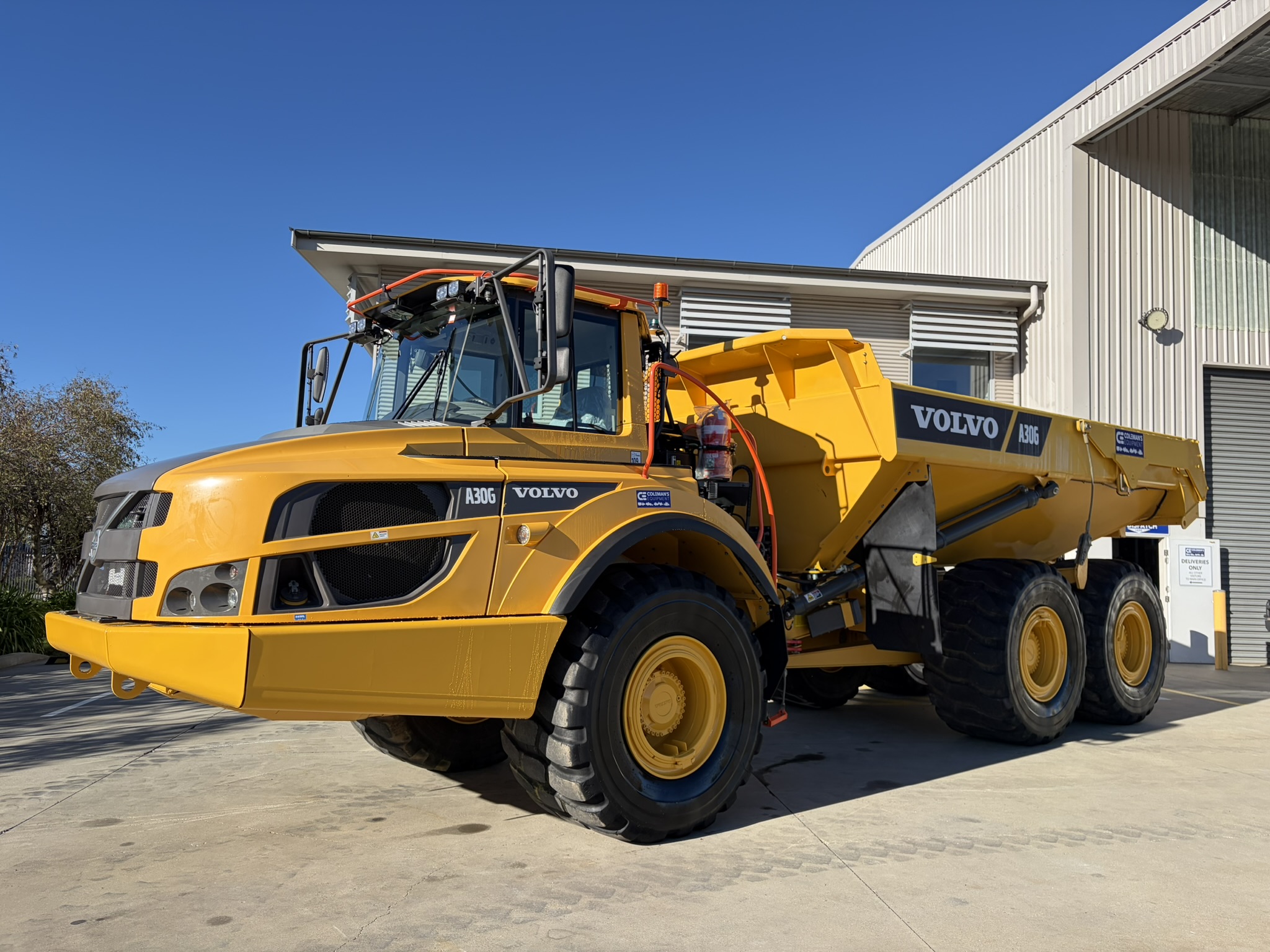 Volvo A30G Dump Trucks image 9