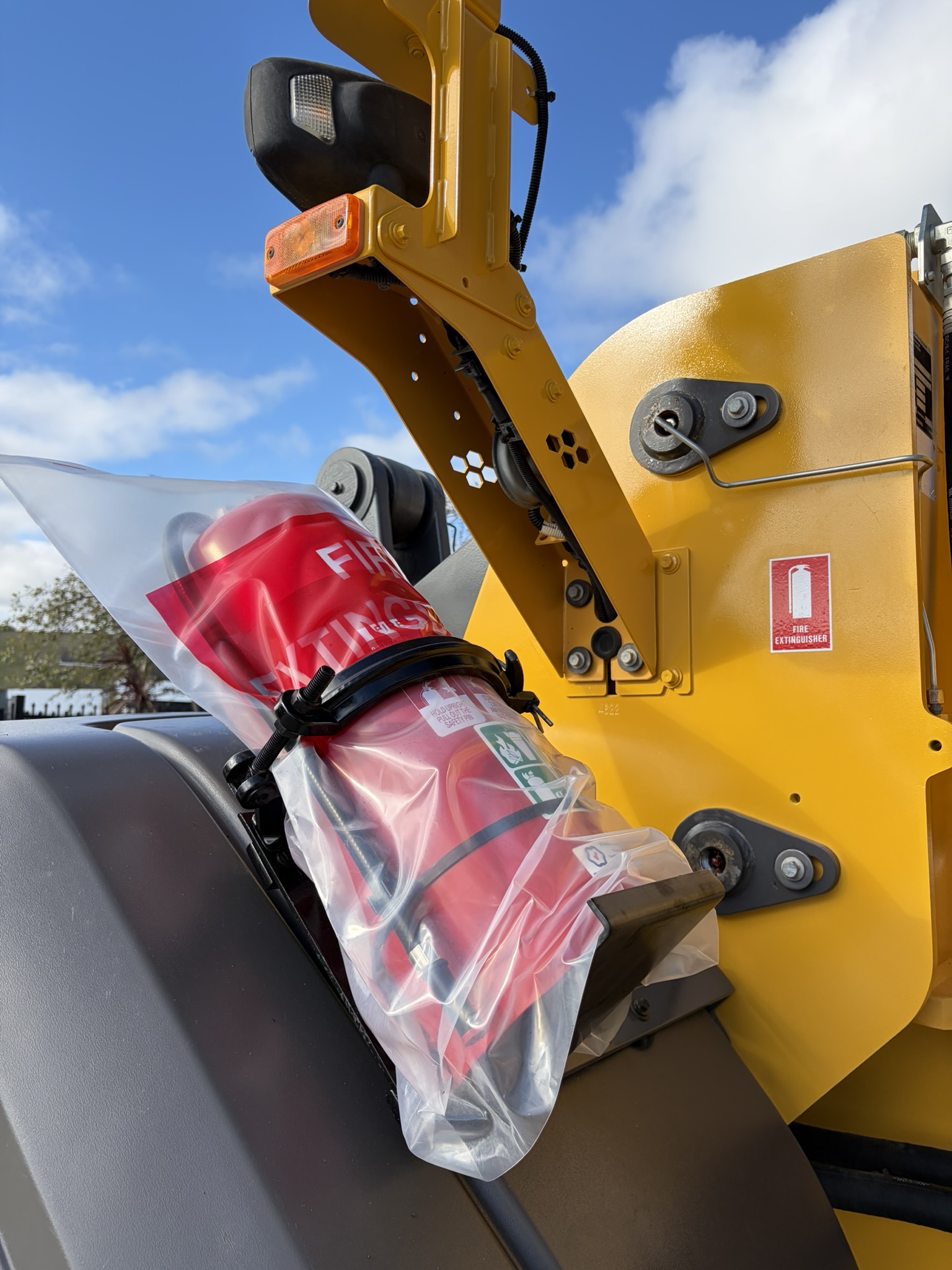 Volvo L120H Wheel Loader image 13