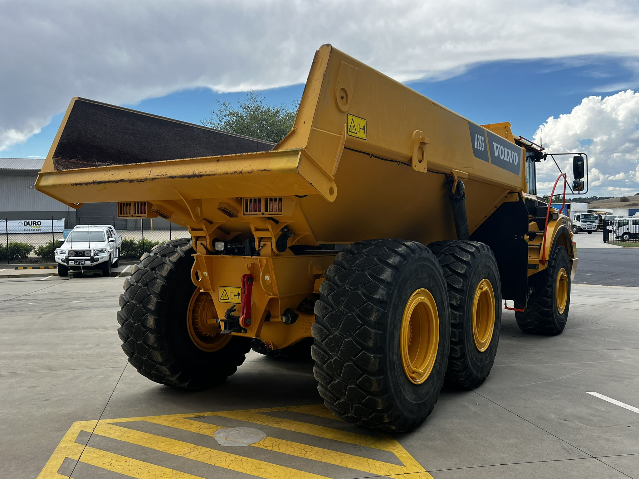 Volvo A25G Dump Trucks image 5