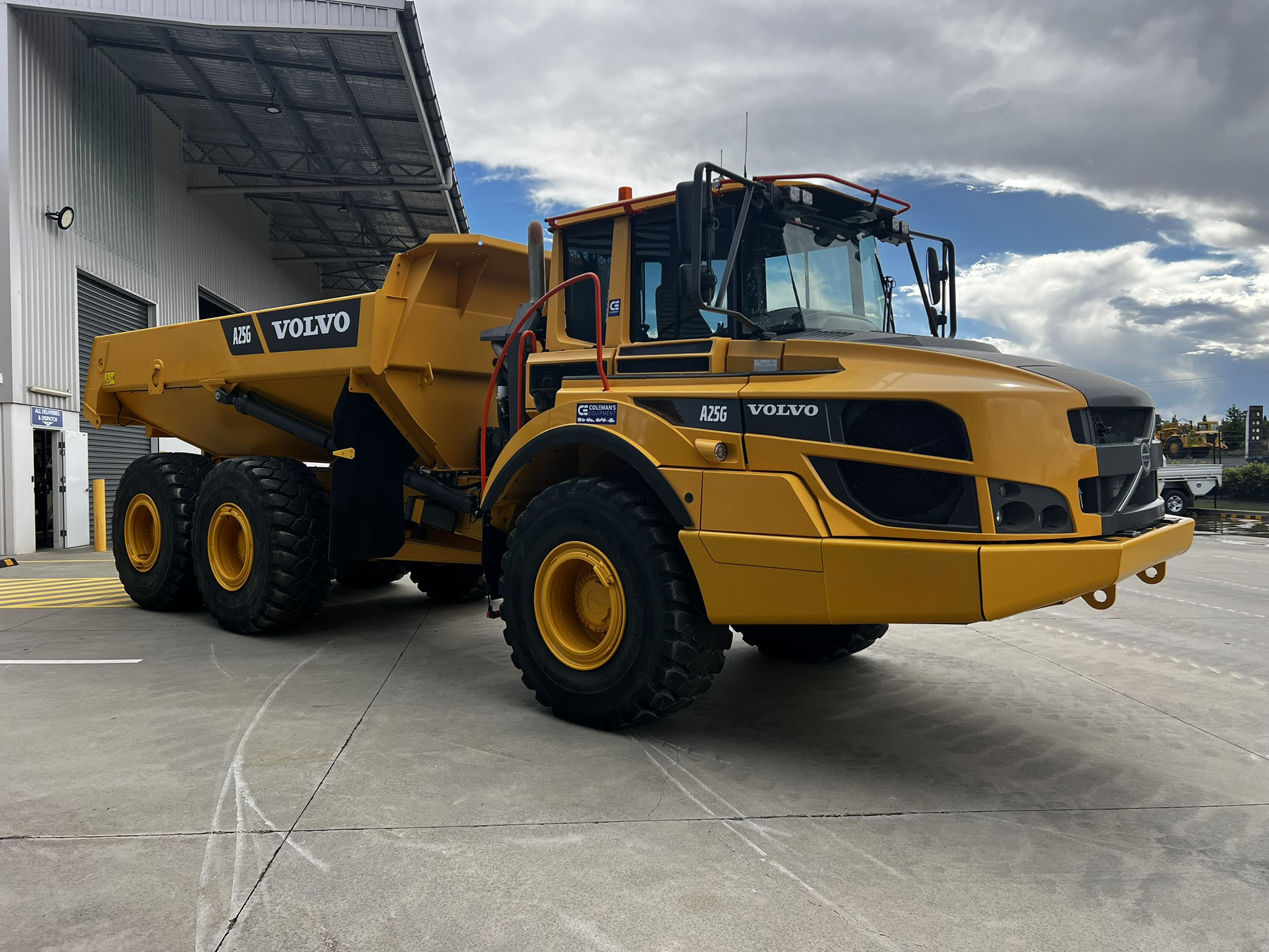 Volvo A25G Dump Trucks image 7