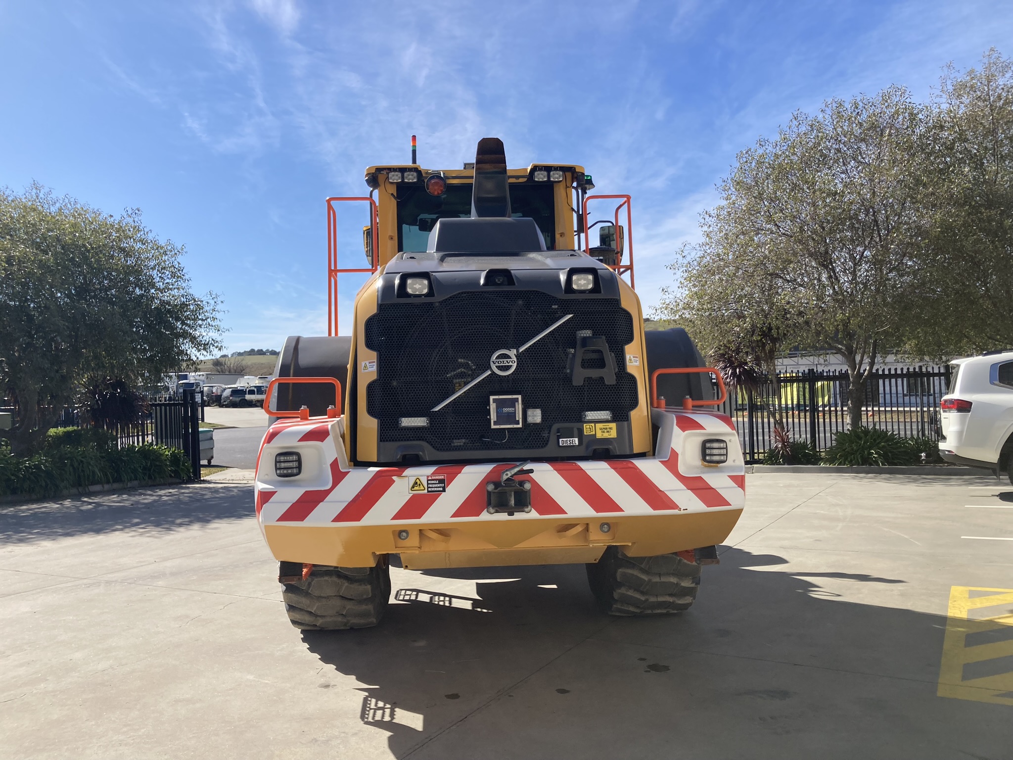 Volvo L120H Wheel Loader image 4