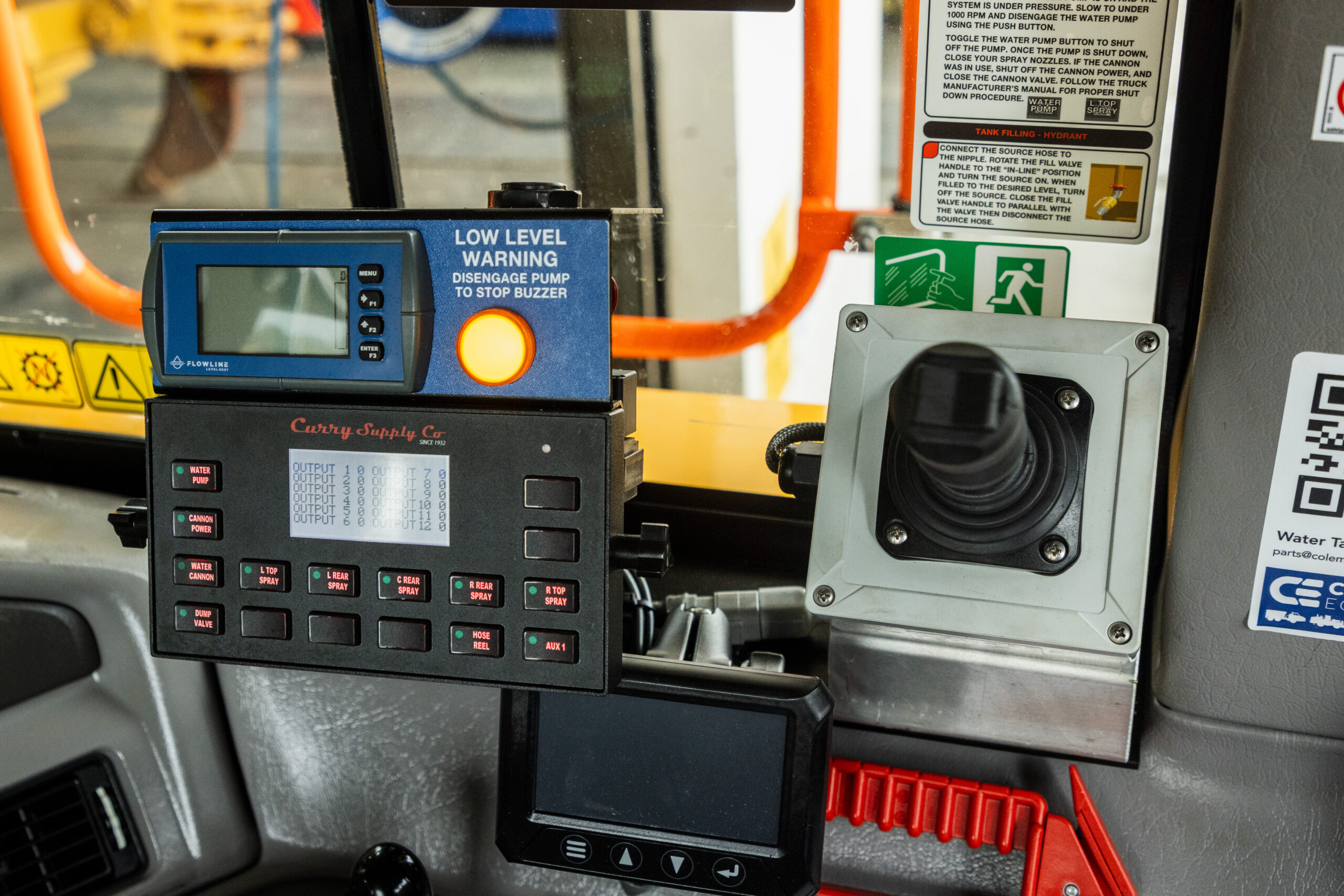 Volvo A40G Water Truck image 12