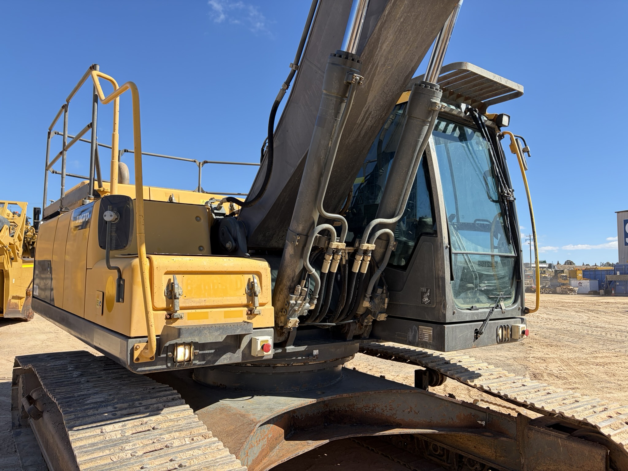 Volvo EC250DL Excavator image 8