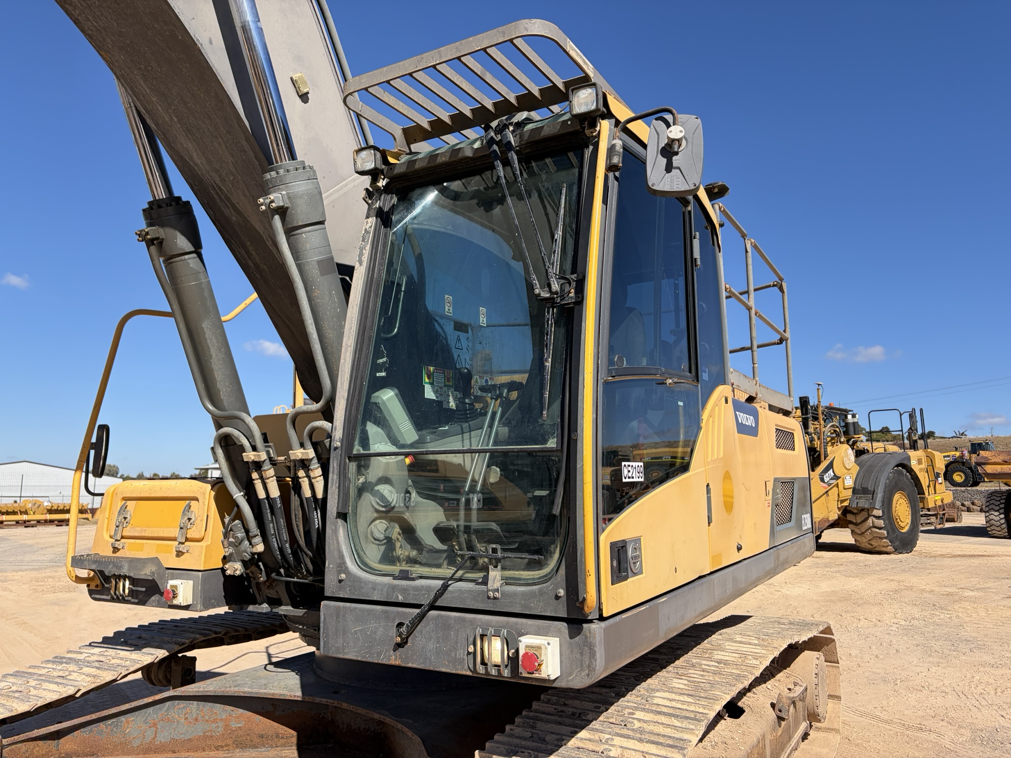 Volvo EC250DL Excavator image 9
