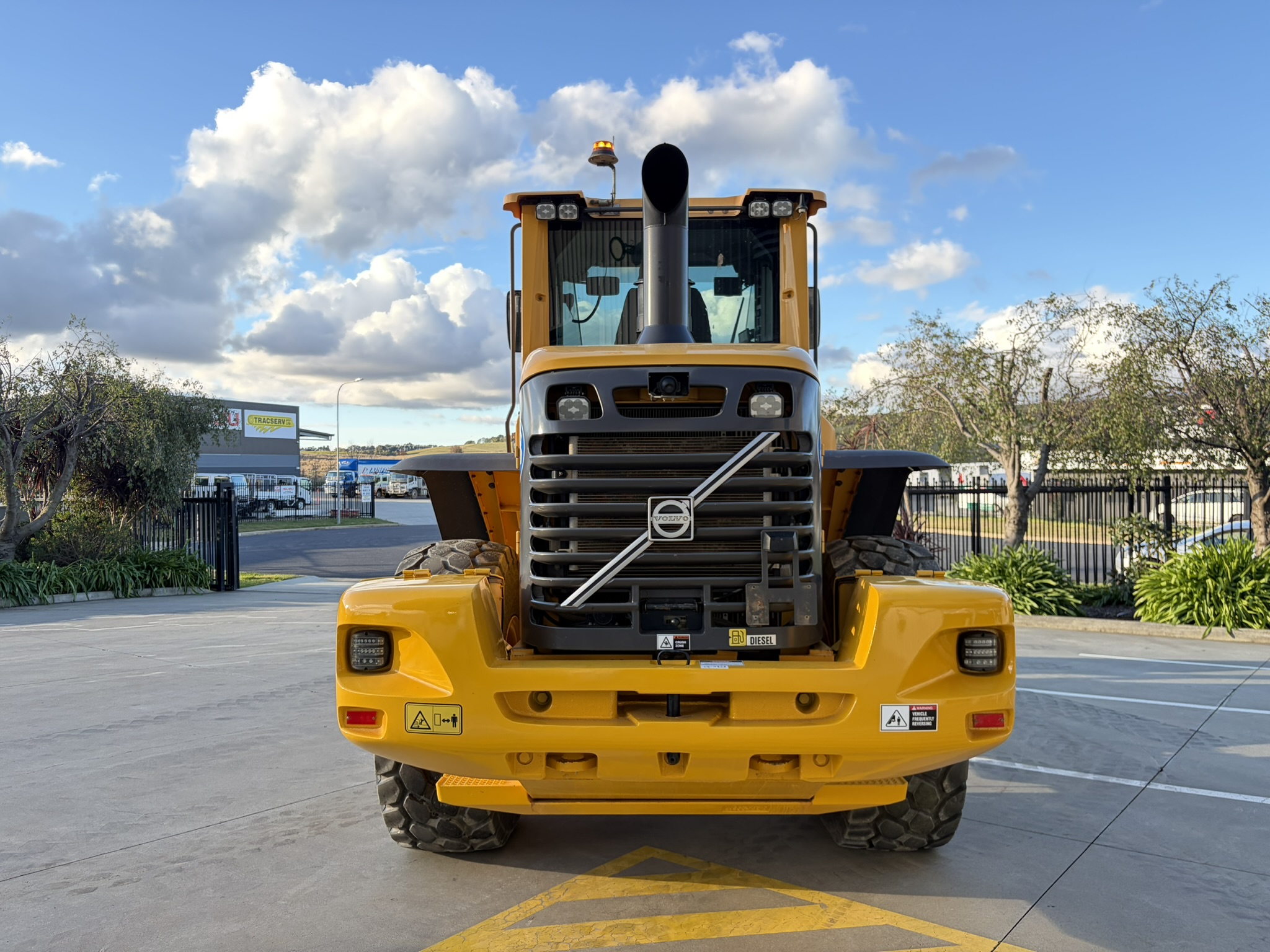 Volvo L90F Wheel Loader image 6