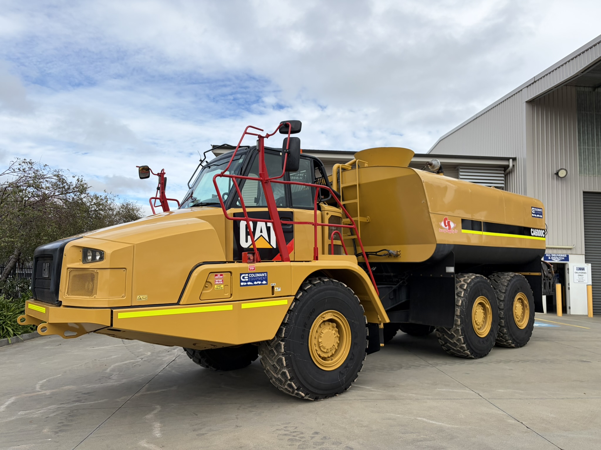 Caterpillar 730C2 Water Truck