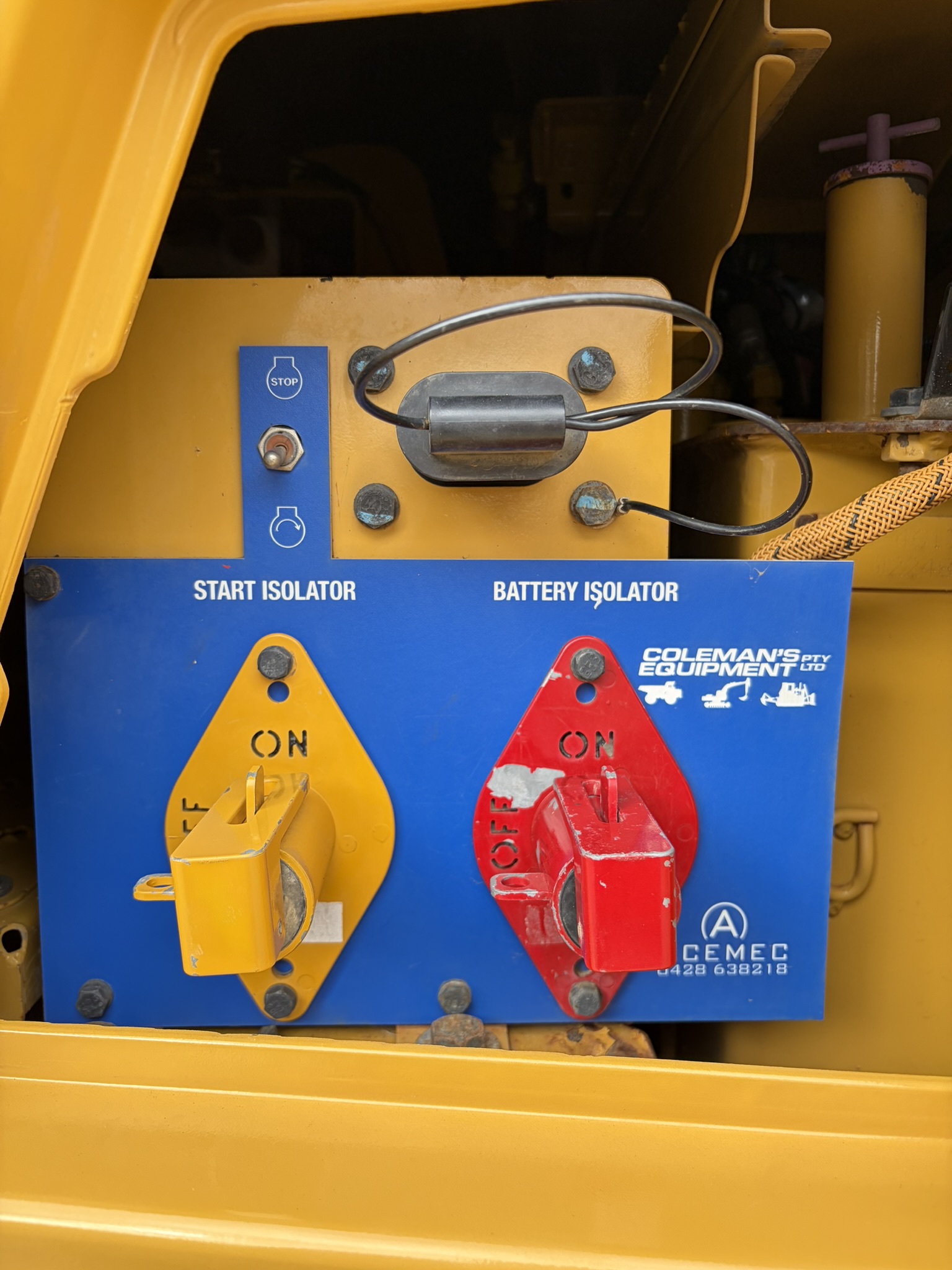Caterpillar 730C2 Water Truck image 15