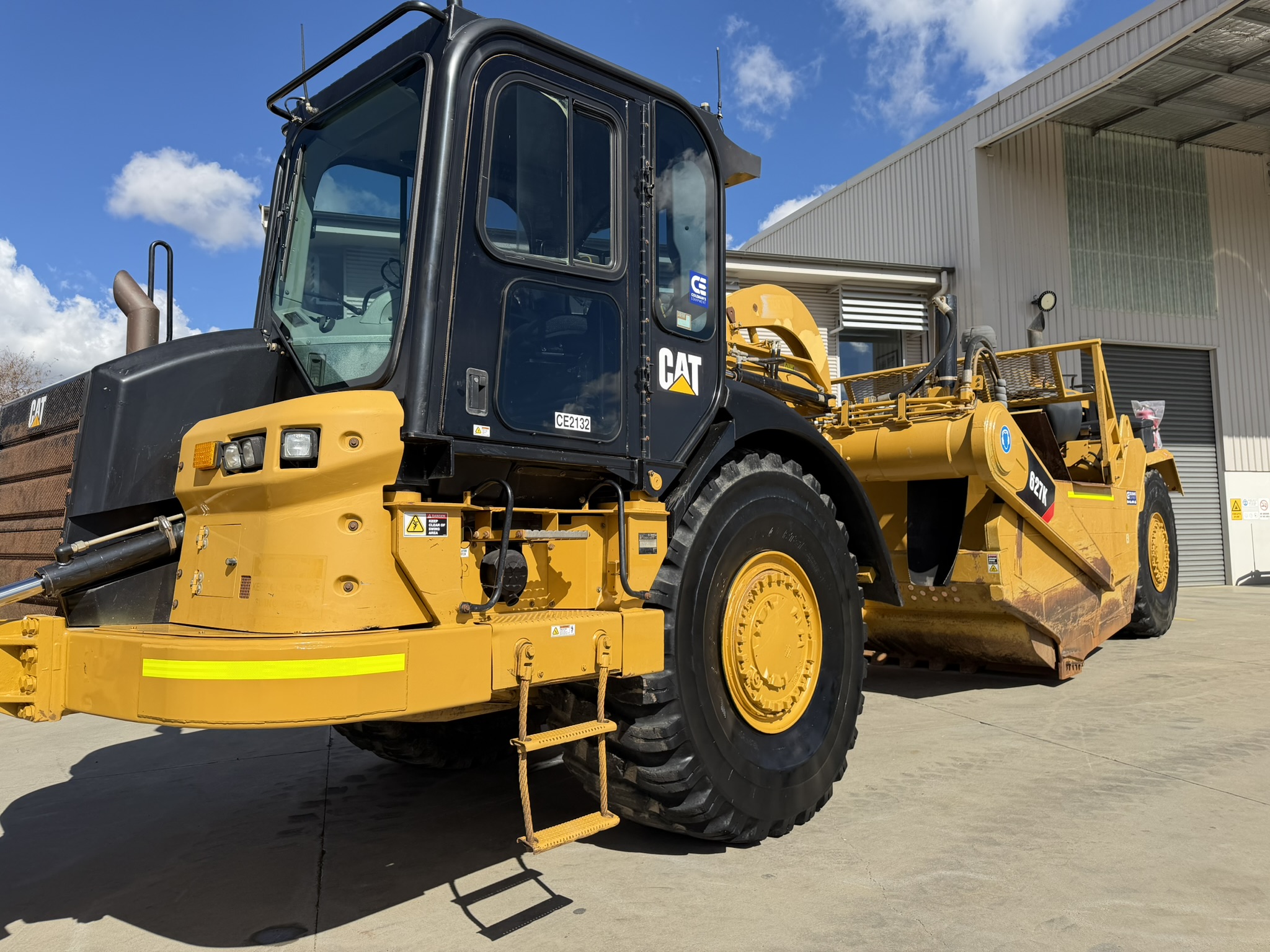 20160101 Caterpillar 627K Scrapers