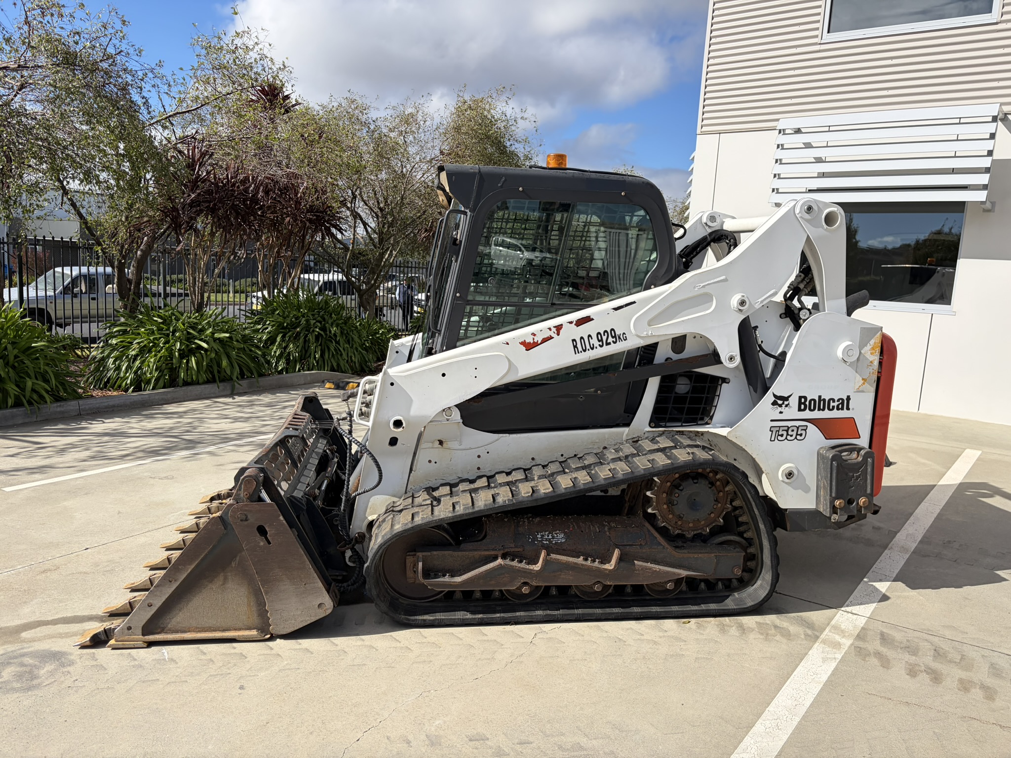 Bobcat T595 Skid Steer