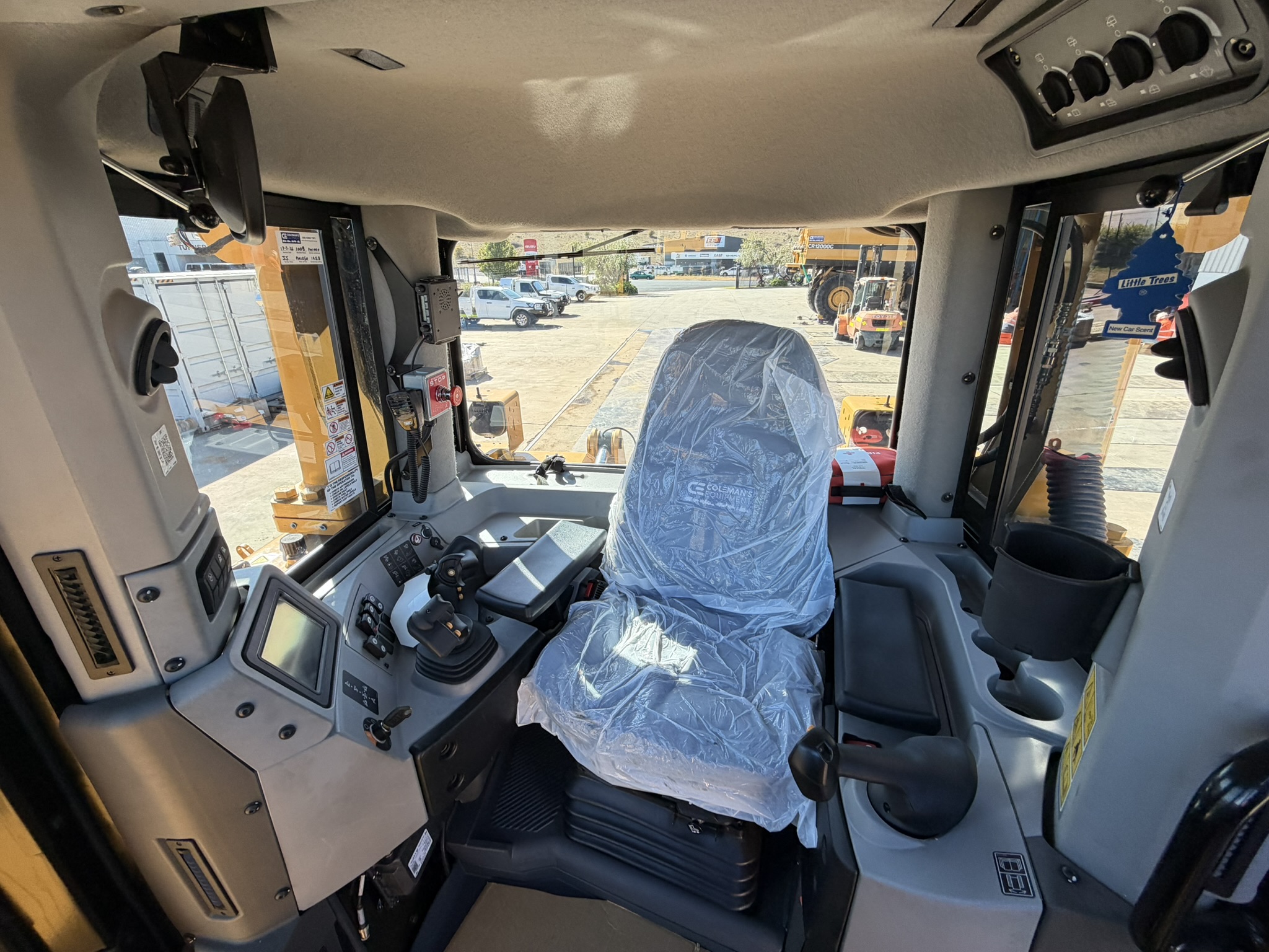 Caterpillar D8 Next Gen Dozer image 8