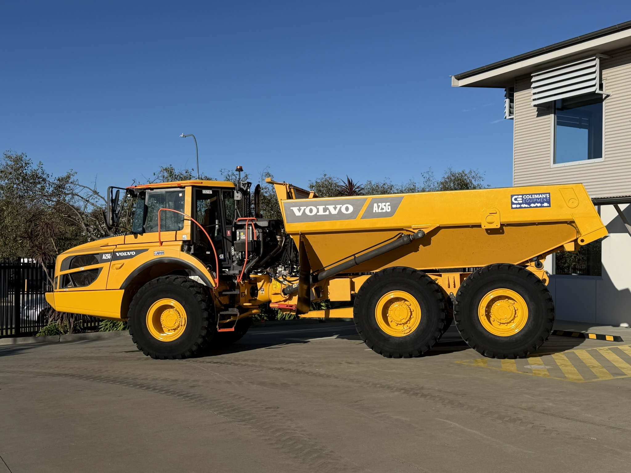 Volvo A25G Dump Truck image 8