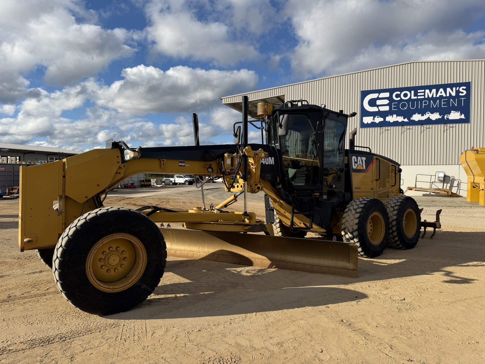 20130101 Caterpillar 140M Graders