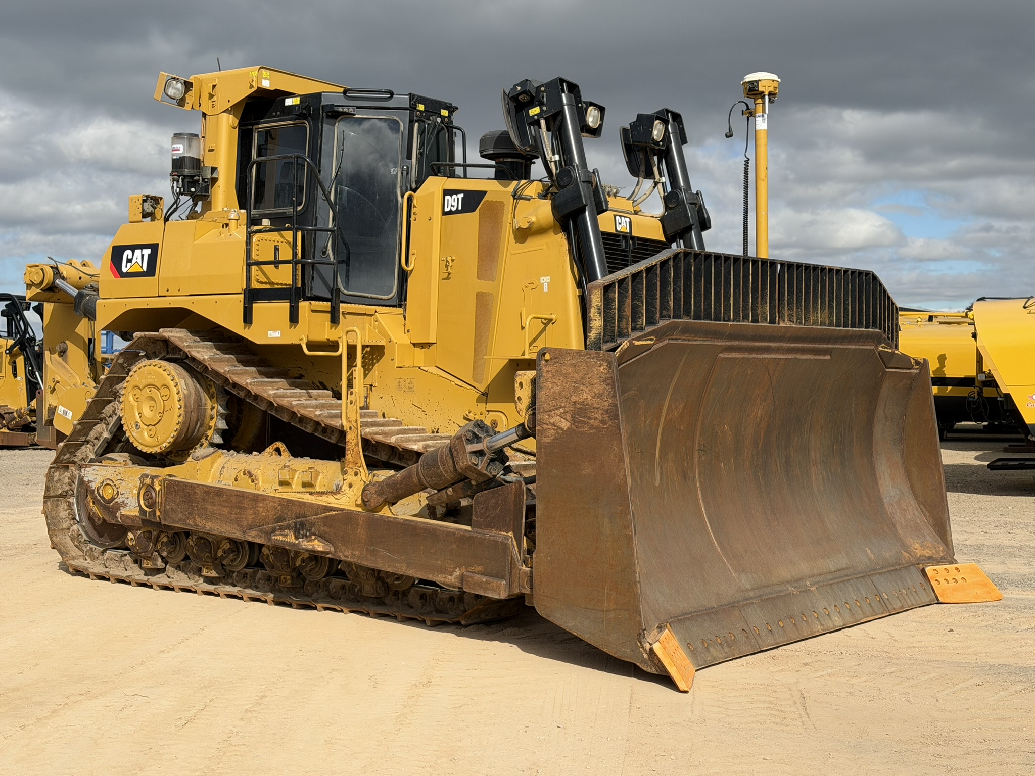 20190101 Caterpillar D9T Dozers