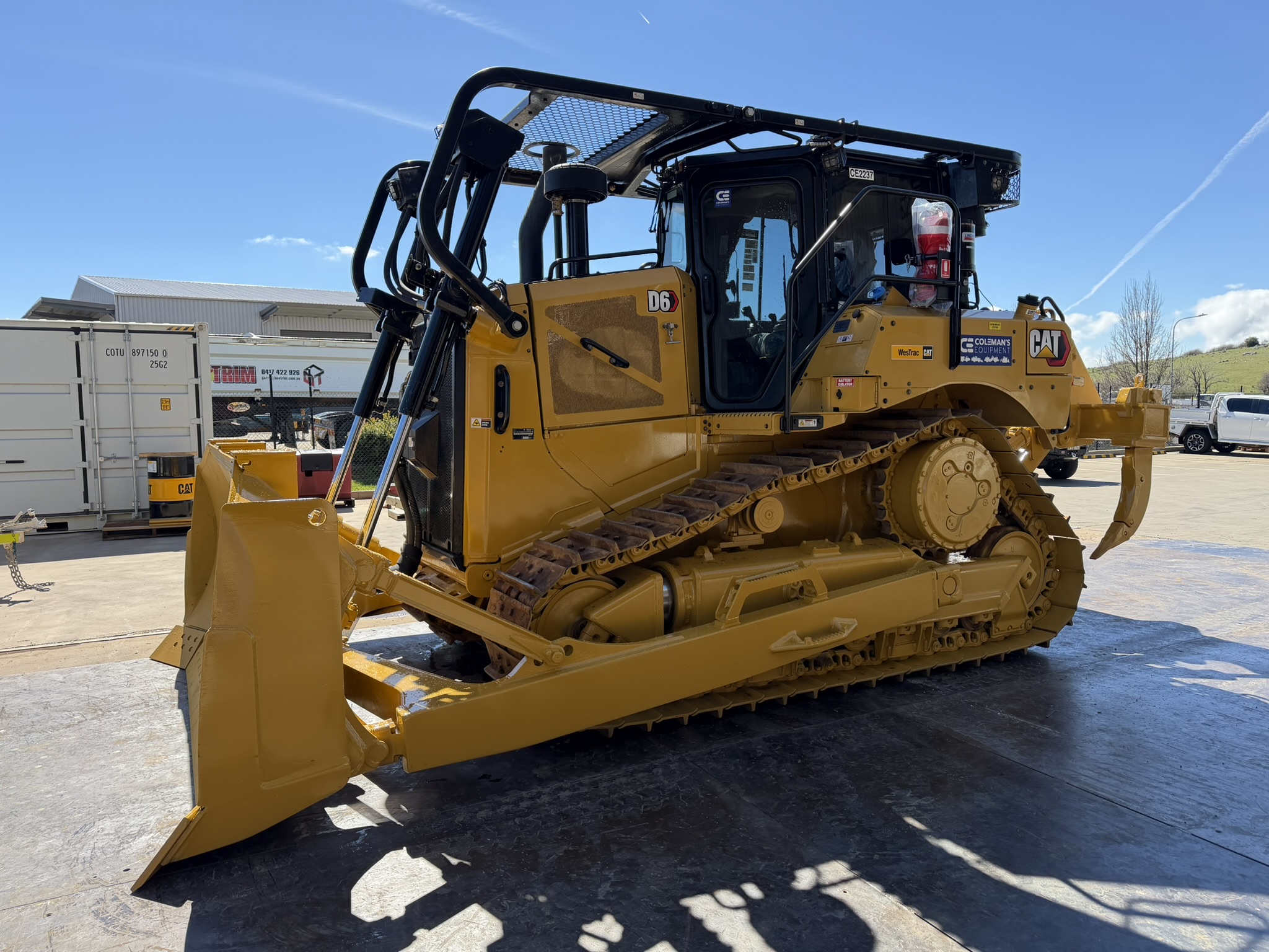 Caterpillar D6 Dozer image 6